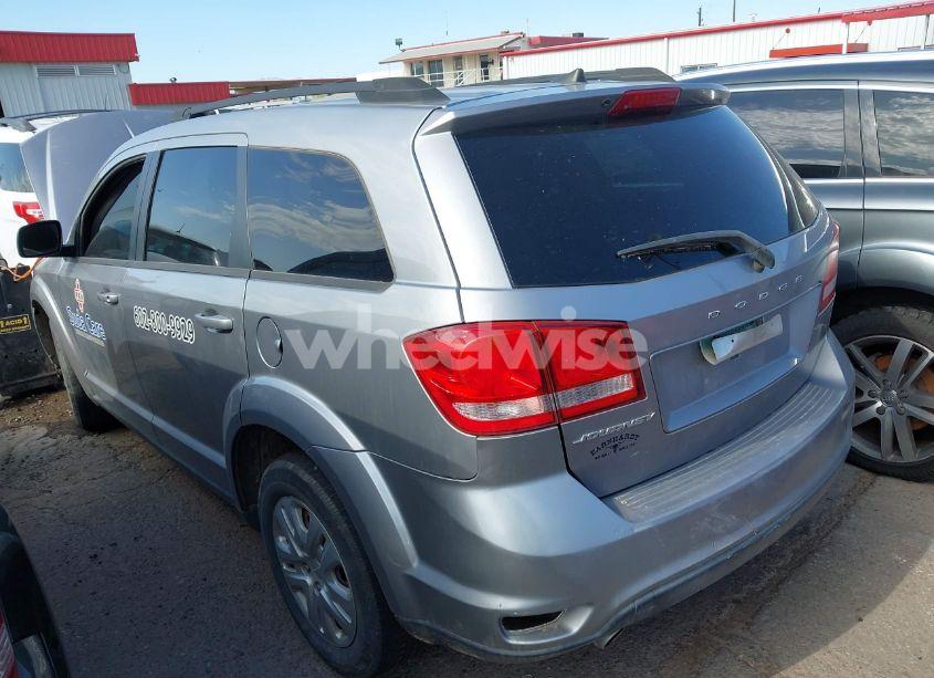 Photo 3 of 2018 Dodge Journey SXT (VIN 3C4PDCBG8JT525178)