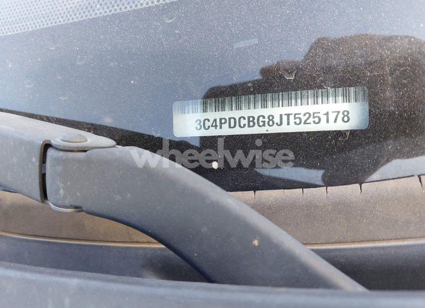 Photo 9 of 2018 Dodge Journey SXT (VIN 3C4PDCBG8JT525178)