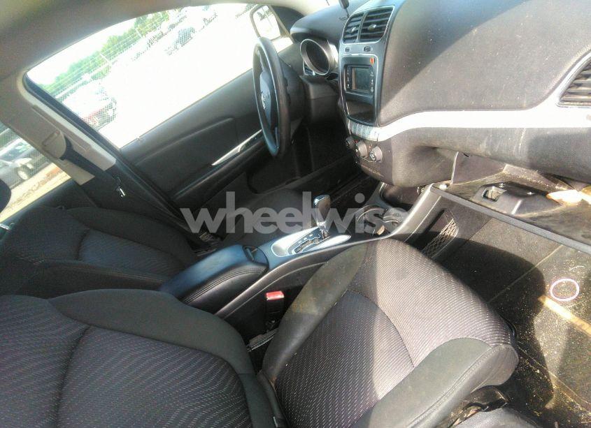 Photo 5 of 2012 Dodge Journey SXT (VIN 3C4PDCBG9CT153241)