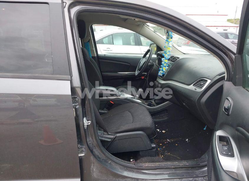 Photo 5 of 2015 Dodge Journey SXT (VIN 3C4PDCBG9FT707530)