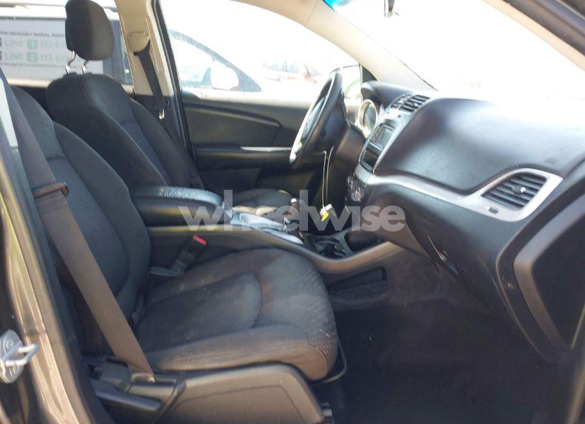 Photo 5 of 2016 Dodge Journey SXT (VIN 3C4PDCBG9GT231989)