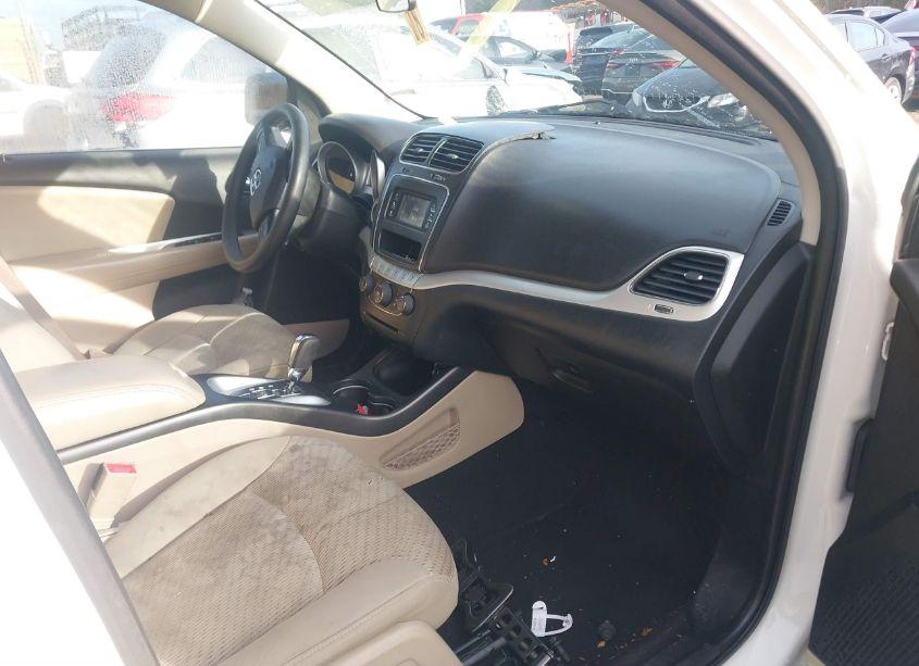 Photo 5 of 2017 Dodge Journey SXT (VIN 3C4PDCBG9HT510103)