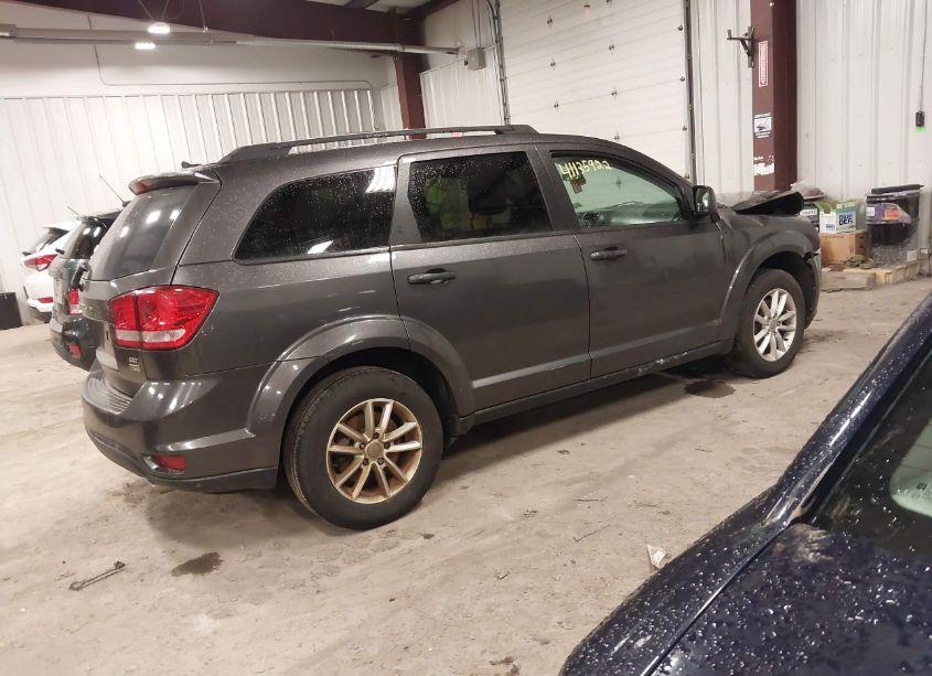 Photo 4 of 2017 Dodge Journey SXT (VIN 3C4PDCBG9HT510571)