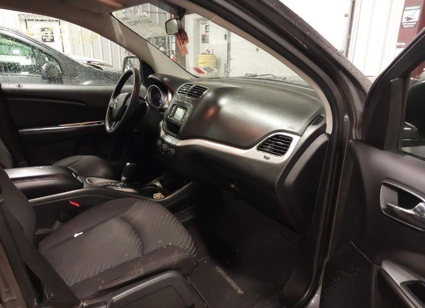 Photo 5 of 2017 Dodge Journey SXT (VIN 3C4PDCBG9HT510571)