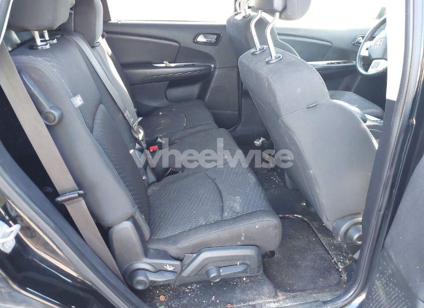 Photo 8 of 2018 Dodge Journey SXT (VIN 3C4PDCBG9JT257404)