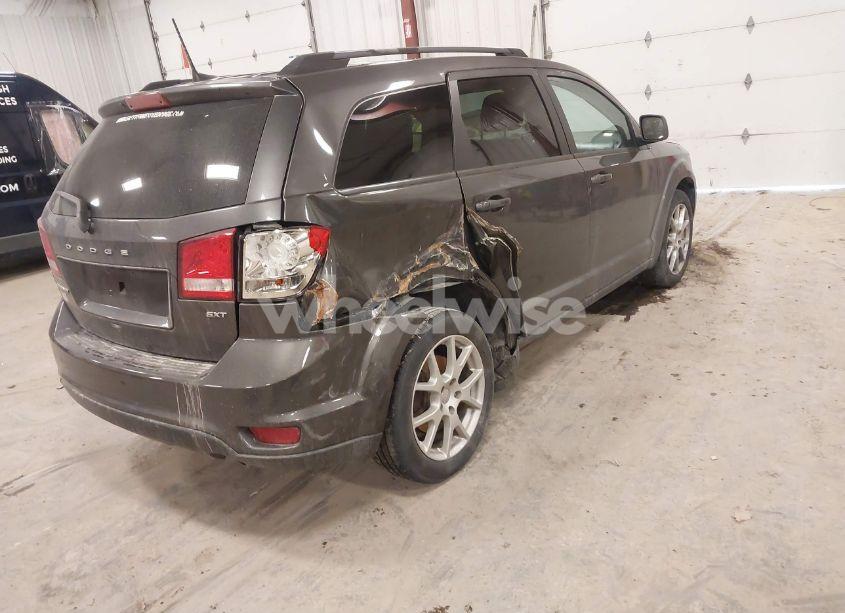 Photo 4 of 2018 Dodge Journey SXT (VIN 3C4PDCBG9JT427910)