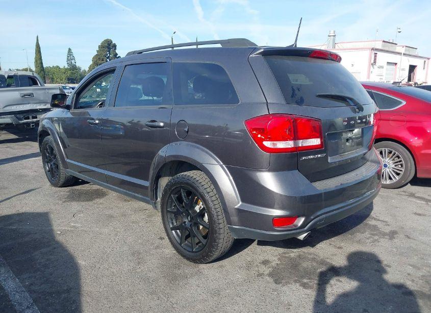 Photo 3 of 2018 Dodge Journey SXT (VIN 3C4PDCBG9JT449194)