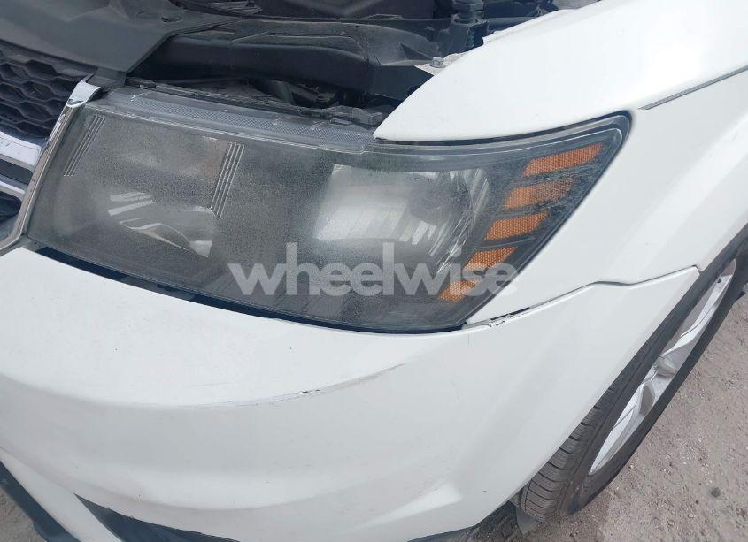 Photo 6 of 2018 Dodge Journey SXT (VIN 3C4PDCBG9JT513184)