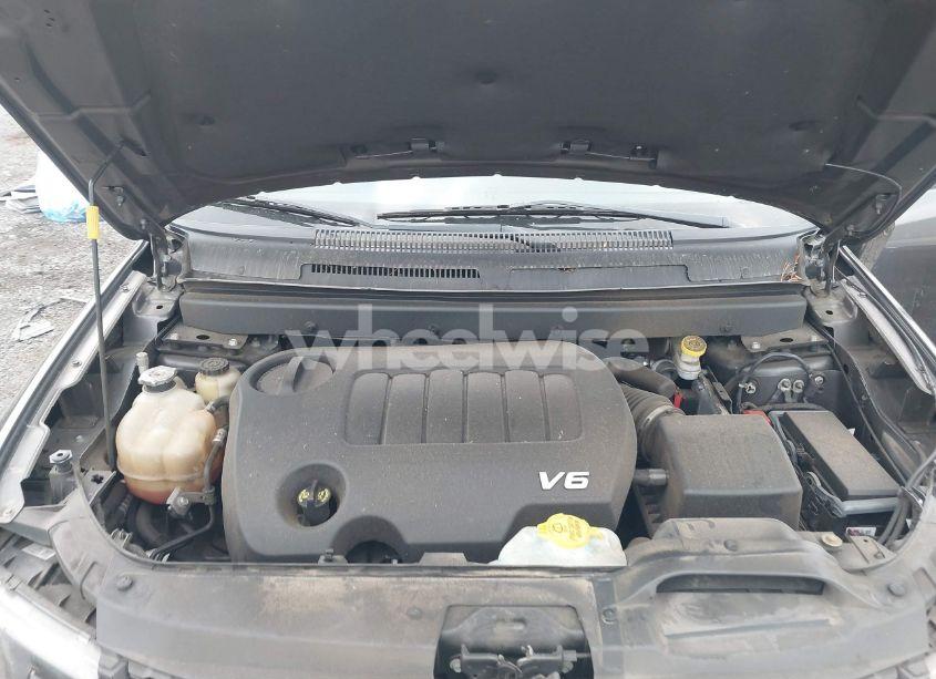 Photo 10 of 2018 Dodge Journey SXT (VIN 3C4PDCBG9JT525626)