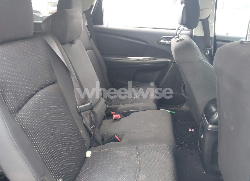 Photo 8 of 2018 Dodge Journey SXT (VIN 3C4PDCBG9JT525626)