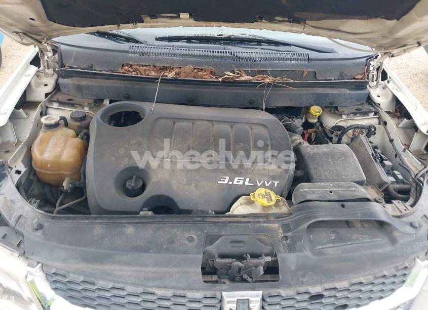 Photo 10 of 2012 Dodge Journey SXT (VIN 3C4PDCBGXCT150526)