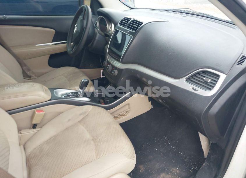 Photo 5 of 2012 Dodge Journey SXT (VIN 3C4PDCBGXCT150526)