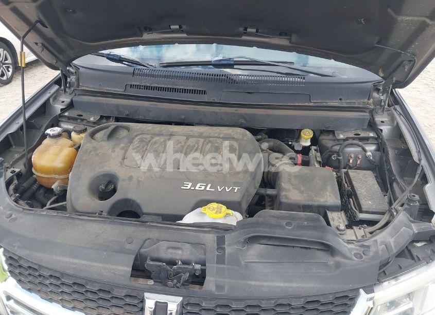 Photo 3 of 2012 Dodge Journey SXT (VIN 3C4PDCBGXCT184126)