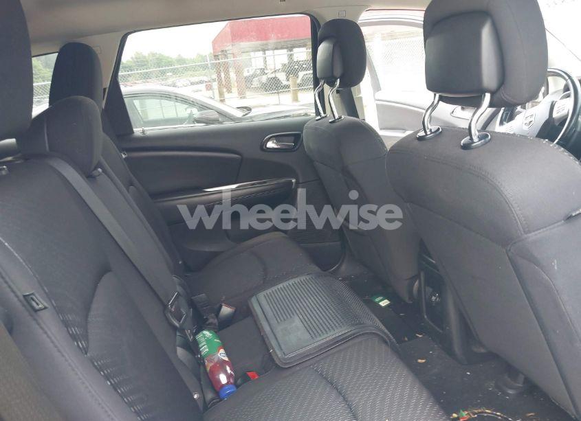 Photo 8 of 2012 Dodge Journey SXT (VIN 3C4PDCBGXCT324756)