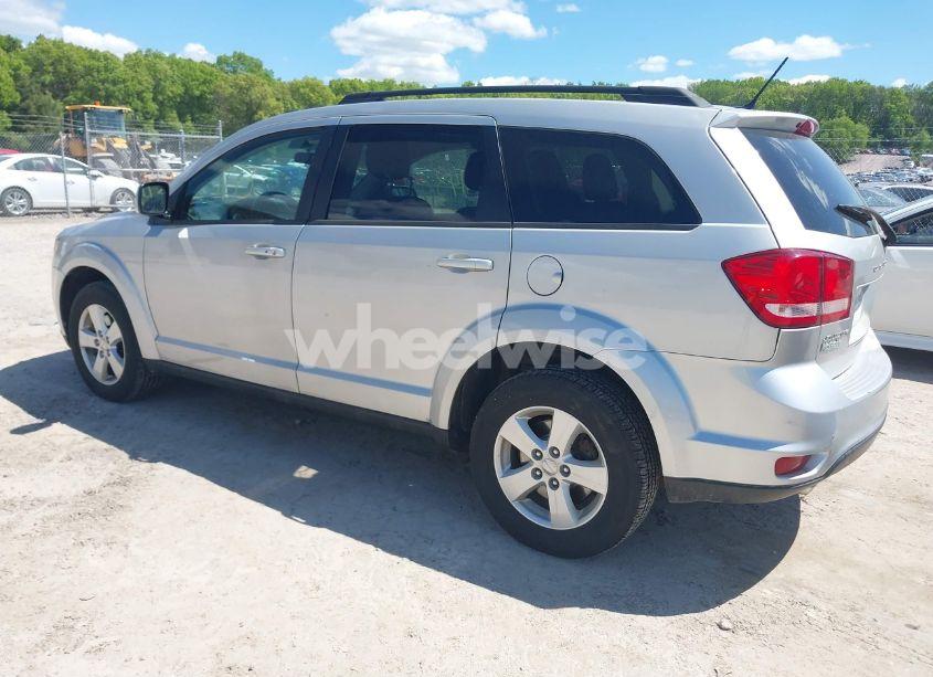 Photo 3 of 2012 Dodge Journey SXT (VIN 3C4PDCBGXCT390031)