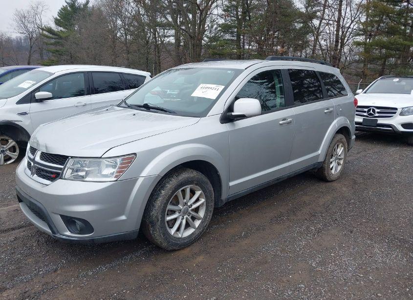 Photo 2 of 2013 Dodge Journey SXT (VIN 3C4PDCBGXDT677046)