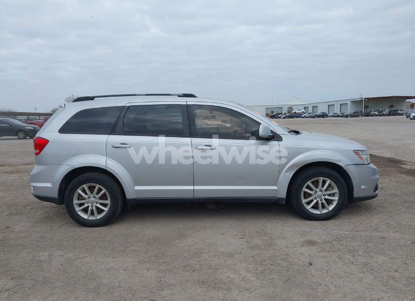 Photo 13 of 2014 Dodge Journey SXT (VIN 3C4PDCBGXET214261)