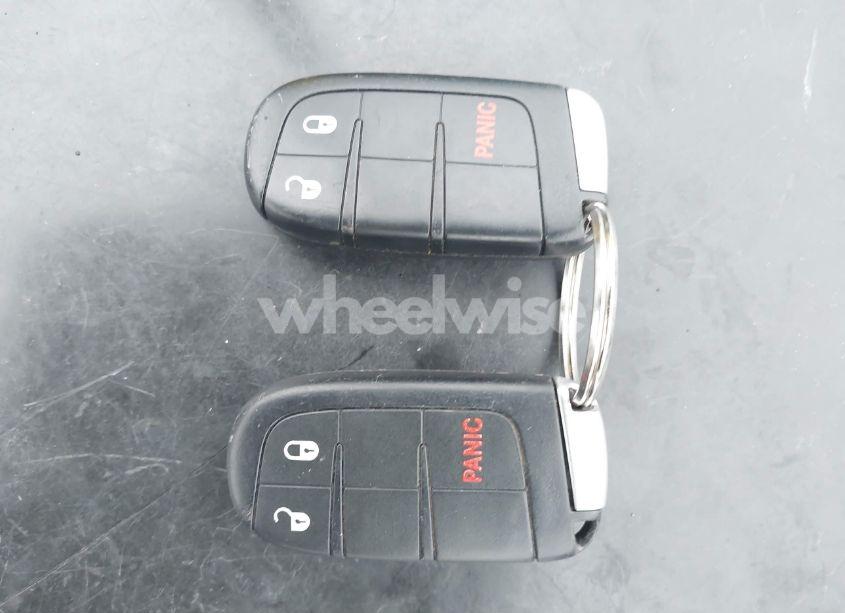 Photo 11 of 2014 Dodge Journey SXT (VIN 3C4PDCBGXET270880)