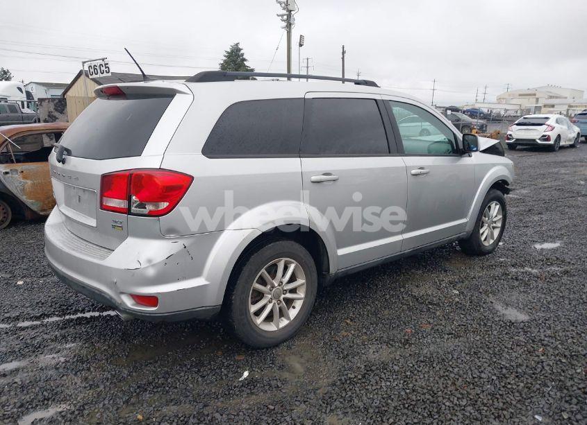 Photo 4 of 2014 Dodge Journey SXT (VIN 3C4PDCBGXET270880)