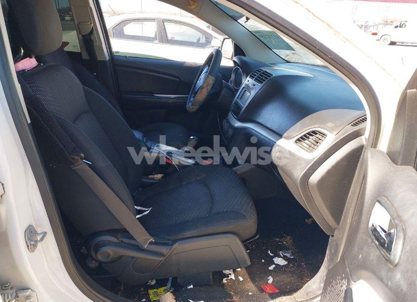 Photo 5 of 2016 Dodge Journey SXT (VIN 3C4PDCBGXGT171009)