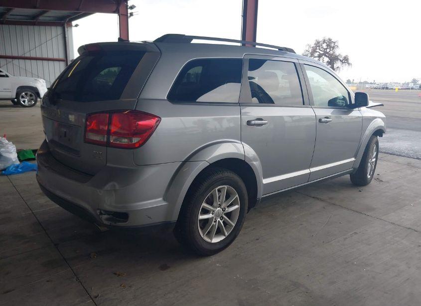 Photo 4 of 2017 Dodge Journey SXT (VIN 3C4PDCBGXHT515701)