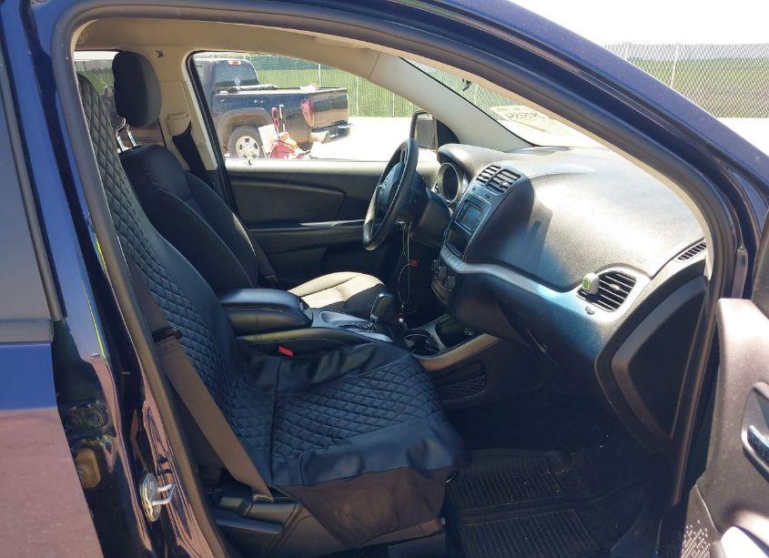 Photo 5 of 2017 Dodge Journey SXT (VIN 3C4PDCBGXHT515875)