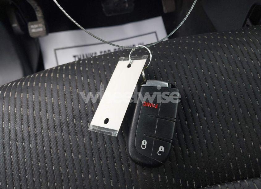 Photo 11 of 2017 Dodge Journey SXT (VIN 3C4PDCBGXHT525418)