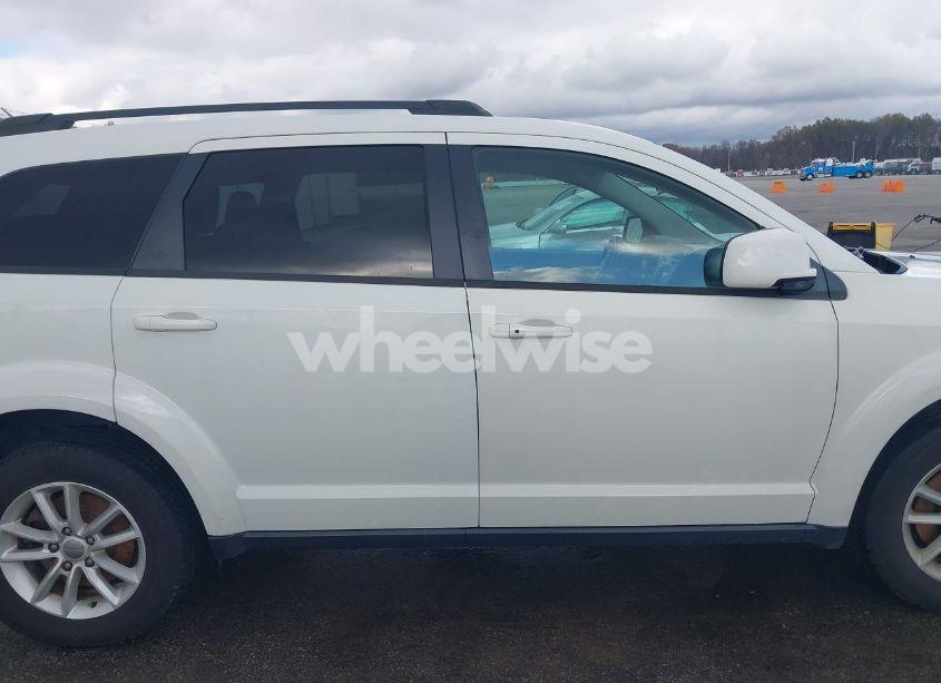 Photo 13 of 2017 Dodge Journey SXT (VIN 3C4PDCBGXHT525418)