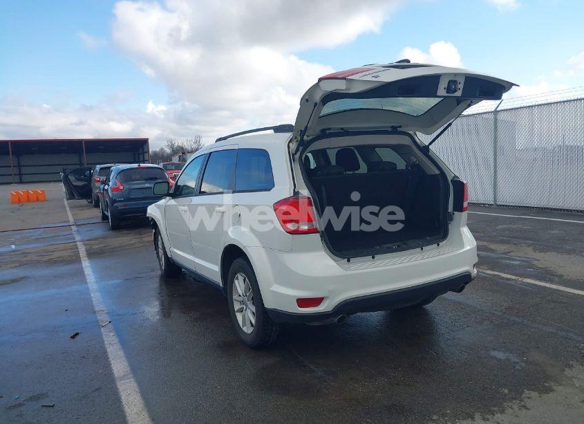 Photo 3 of 2017 Dodge Journey SXT (VIN 3C4PDCBGXHT525418)