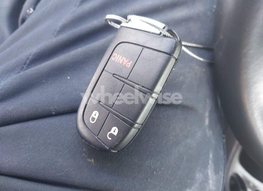 Photo 11 of 2017 Dodge Journey SXT (VIN 3C4PDCBGXHT568835)