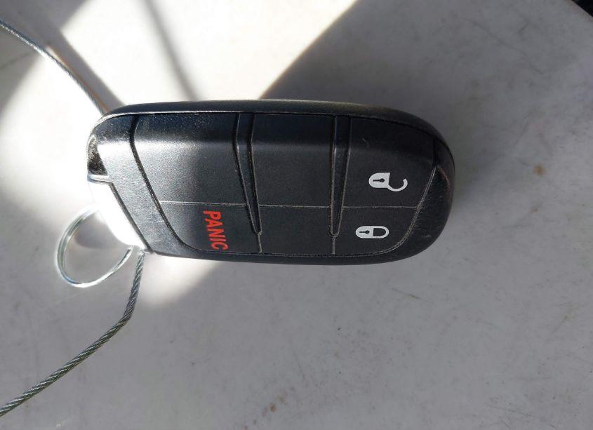 Photo 11 of 2017 Dodge Journey SXT (VIN 3C4PDCBGXHT569984)