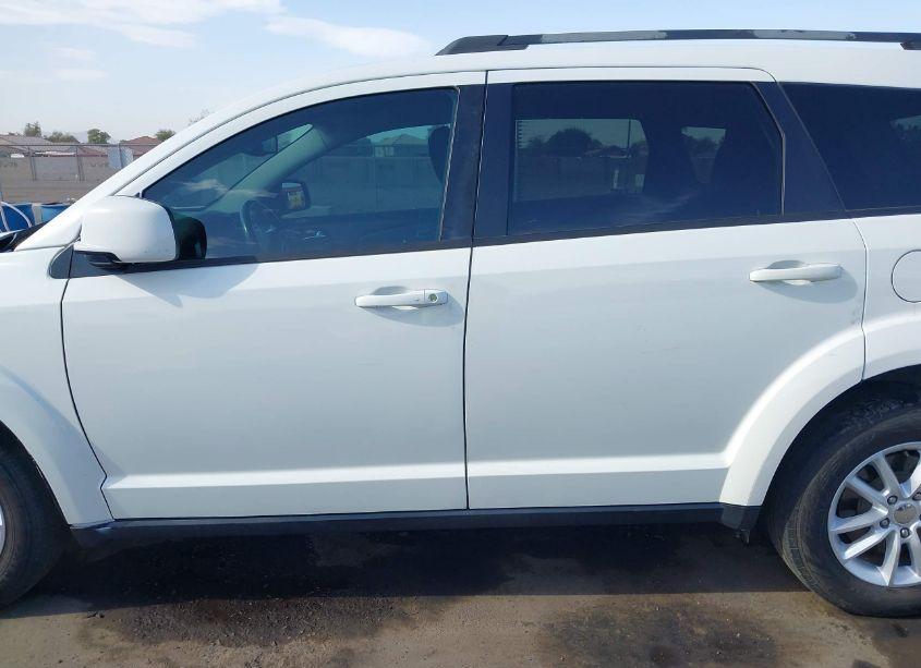 Photo 15 of 2017 Dodge Journey SXT (VIN 3C4PDCBGXHT569984)