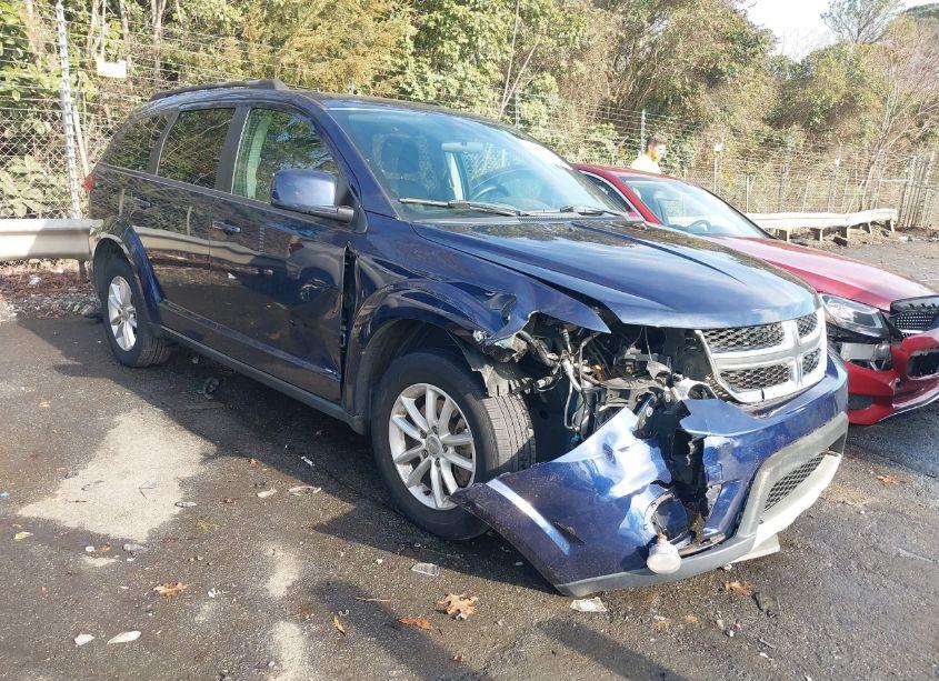 2017 Dodge Journey SXT (VIN 3C4PDCBGXHT572559) main photo