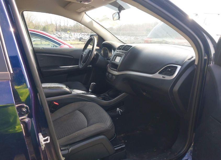 Photo 5 of 2017 Dodge Journey SXT (VIN 3C4PDCBGXHT572559)