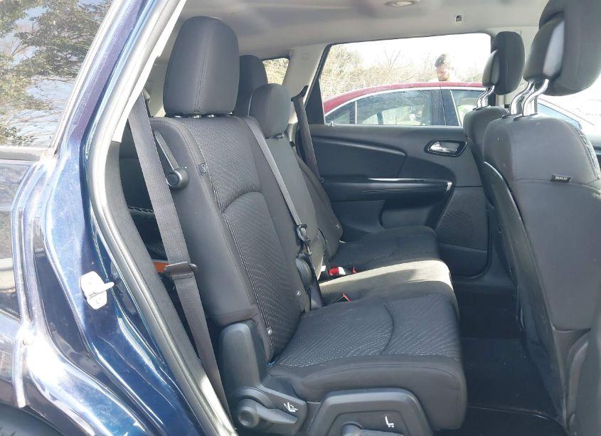 Photo 8 of 2017 Dodge Journey SXT (VIN 3C4PDCBGXHT572559)