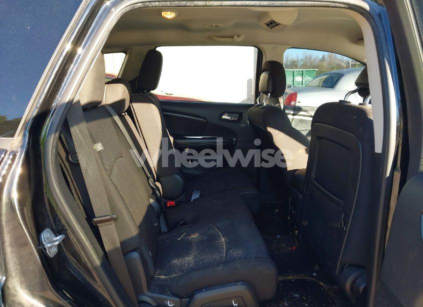 Photo 8 of 2018 Dodge Journey SXT (VIN 3C4PDCBGXJT309431)