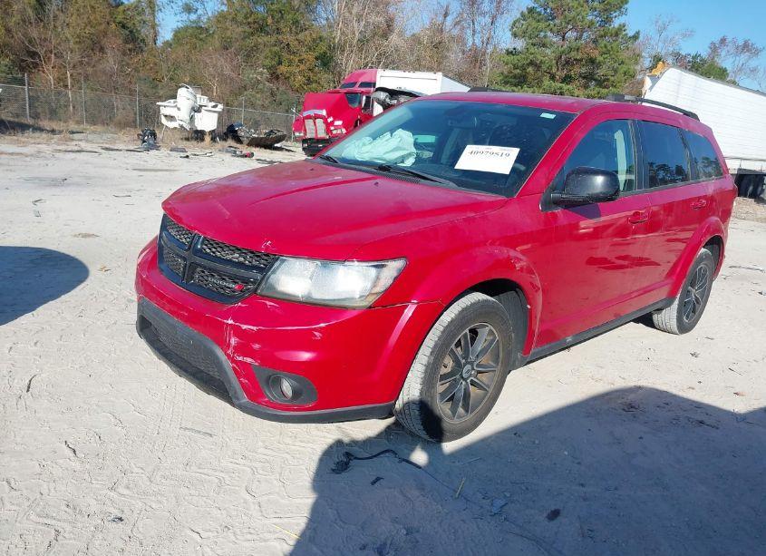 Photo 2 of 2018 Dodge Journey SXT (VIN 3C4PDCBGXJT526378)