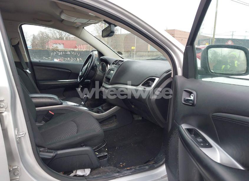 Photo 5 of 2012 Dodge Journey SXT CREW (VIN 3C4PDCCG6CT135911)