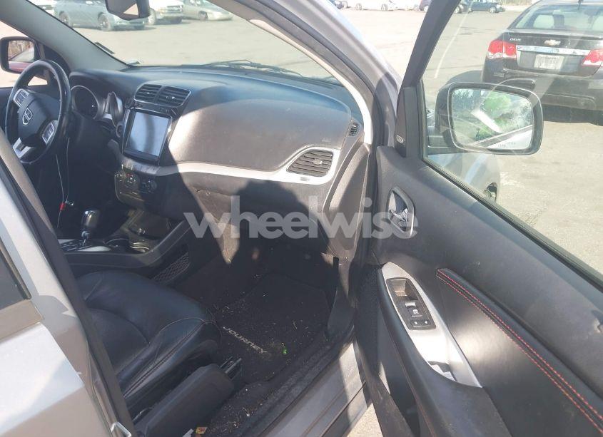 Photo 5 of 2017 Dodge Journey GT (VIN 3C4PDCEG4HT617748)