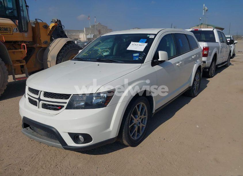 Photo 2 of 2019 Dodge Journey GT (VIN 3C4PDCEG9KT783075)