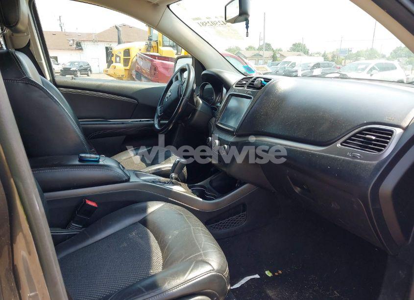 Photo 5 of 2016 Dodge Journey CROSSROAD PLUS (VIN 3C4PDCGB0GT195137)