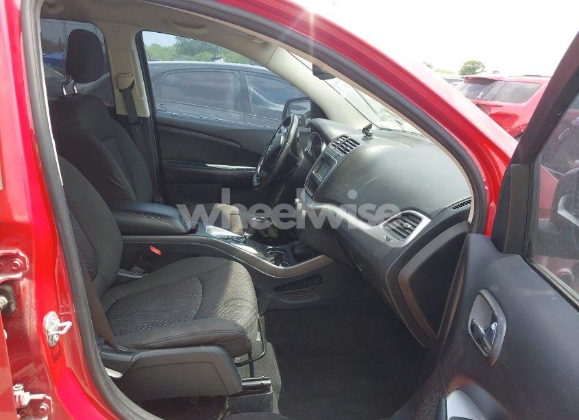 Photo 5 of 2017 Dodge Journey CROSSROAD (VIN 3C4PDCGB0HT516790)