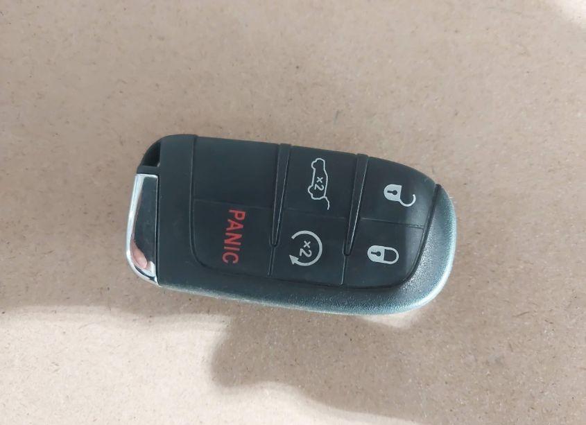 Photo 11 of 2018 Dodge Journey CROSSROAD (VIN 3C4PDCGB0JT269230)