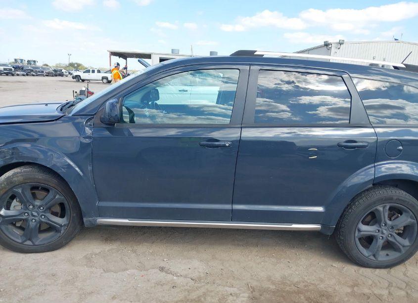 Photo 14 of 2018 Dodge Journey CROSSROAD (VIN 3C4PDCGB0JT269230)