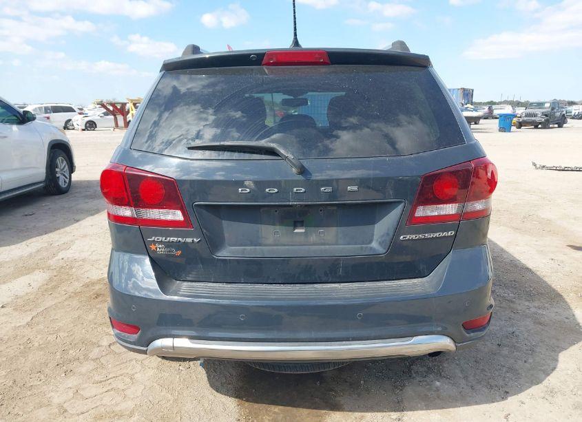 Photo 16 of 2018 Dodge Journey CROSSROAD (VIN 3C4PDCGB0JT269230)