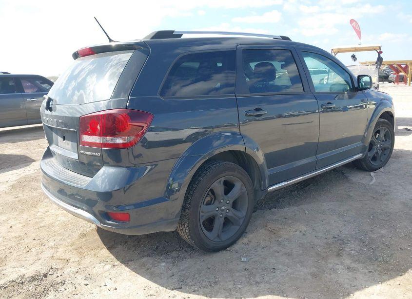 Photo 4 of 2018 Dodge Journey CROSSROAD (VIN 3C4PDCGB0JT269230)