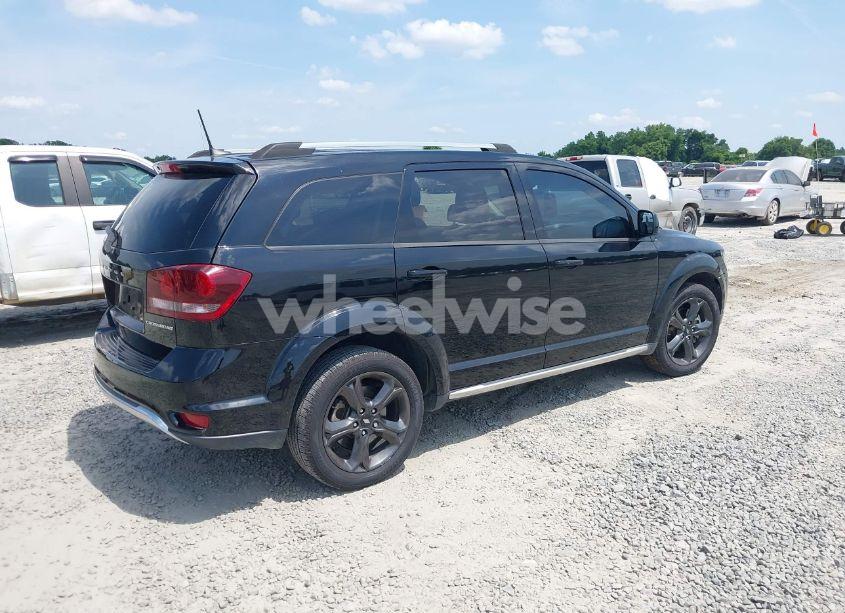Photo 4 of 2018 Dodge Journey CROSSROAD (VIN 3C4PDCGB0JT506086)