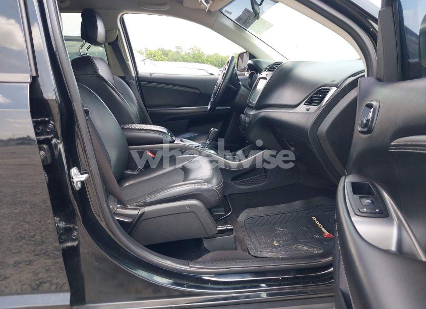 Photo 5 of 2018 Dodge Journey CROSSROAD (VIN 3C4PDCGB0JT506086)