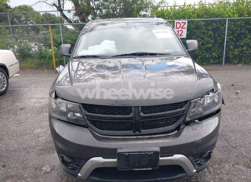 Photo 6 of 2020 Dodge Journey CROSSROAD (VIN 3C4PDCGB0LT270042)