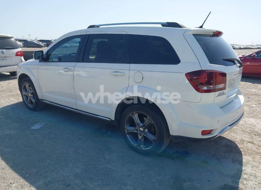 Photo 3 of 2016 Dodge Journey CROSSROAD PLUS (VIN 3C4PDCGB1GT123363)